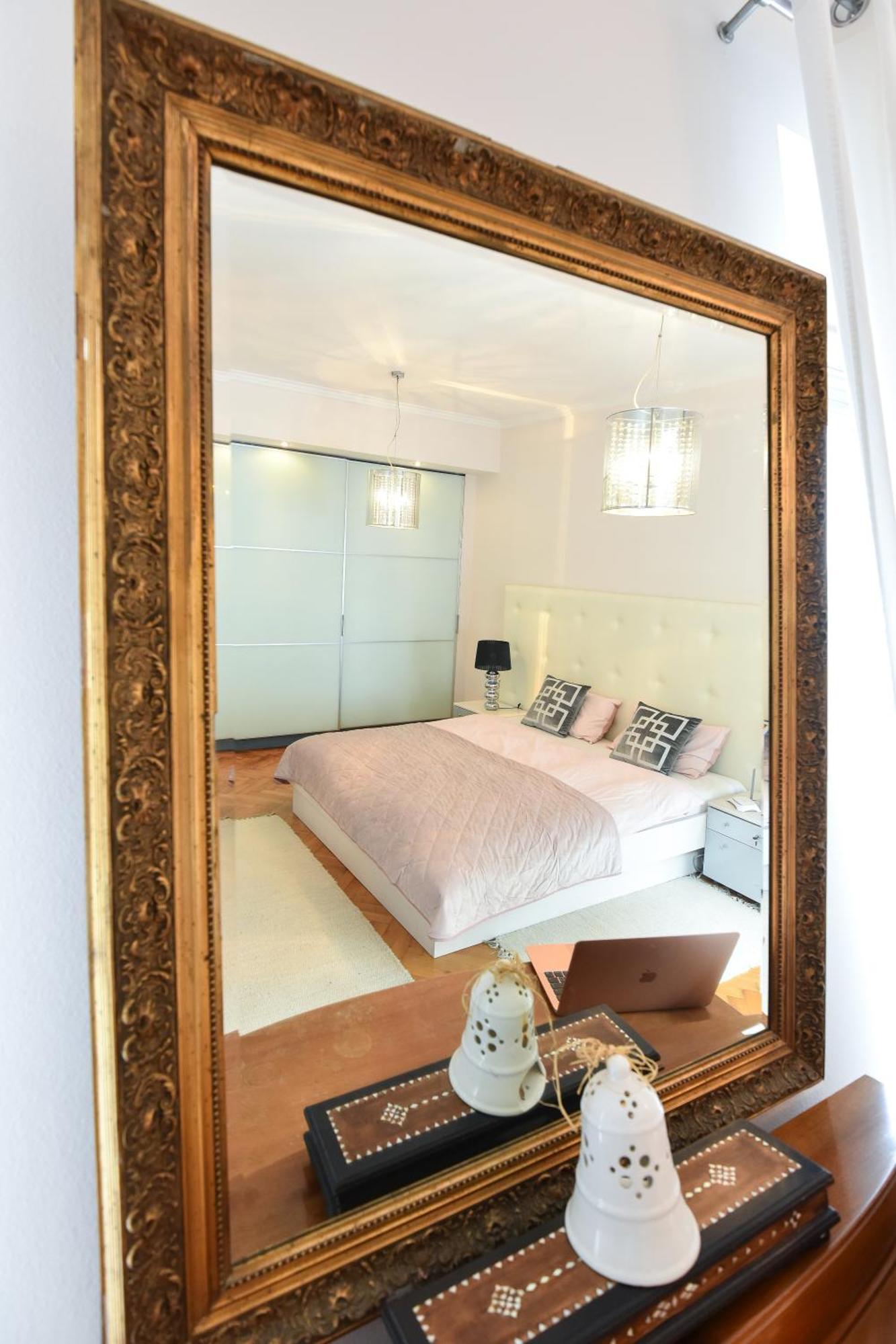 Neoclassical Luxury Apartment 卢布尔雅那 外观 照片