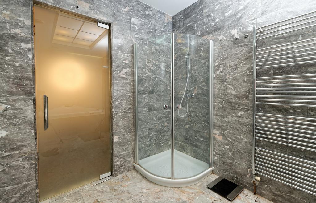 Neoclassical Luxury Apartment 卢布尔雅那 外观 照片